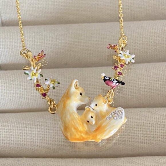 LES NEREIDES ARCTIC FOX NECKLACE - Picture 1 of 2